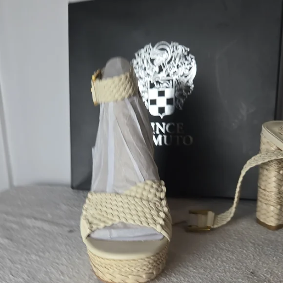 Vince Camuto Beige Woven Platform Sandals - Picture 5 of 10